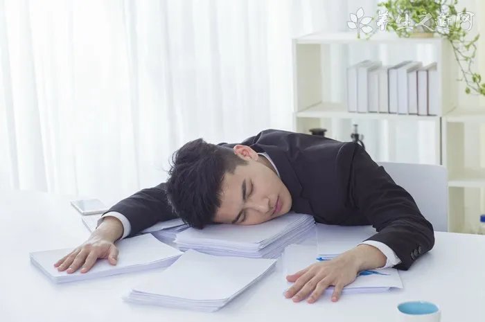 看开人生的励志说说;爱吃的甜品卖完了,可以去旁边撸上几串