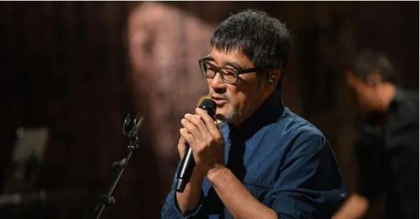 如何评价林忆莲和李宗盛的唱功？