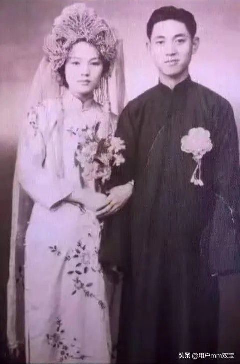 谁有自己妈妈年轻时候的照片,敢不敢晒一下?