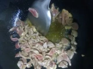 芹菜炒鸡胗