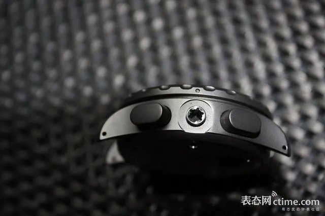 说起德国手表,你最先想到哪个品牌?