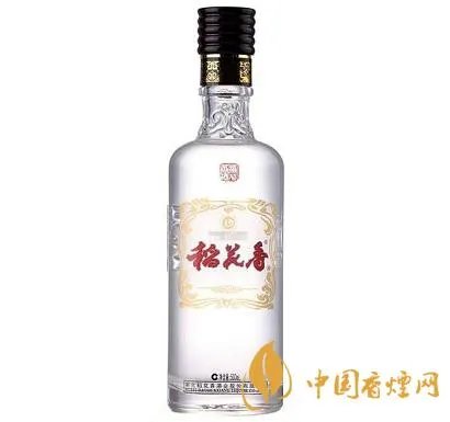白酒黄马褂多少度?热度引领口感的迷人之处