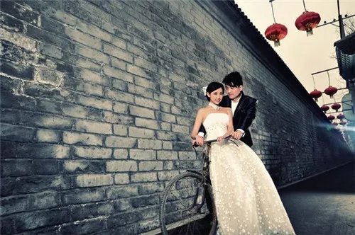 北京拍婚纱照前十名  北京拍婚纱照一般多少钱