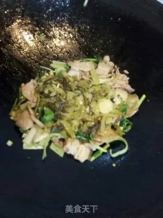 酸菜炒肉