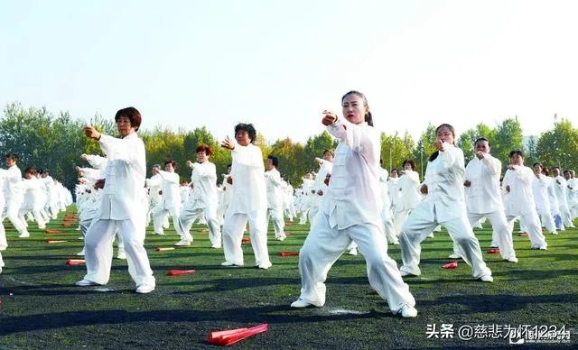 练八段锦有什么好处?