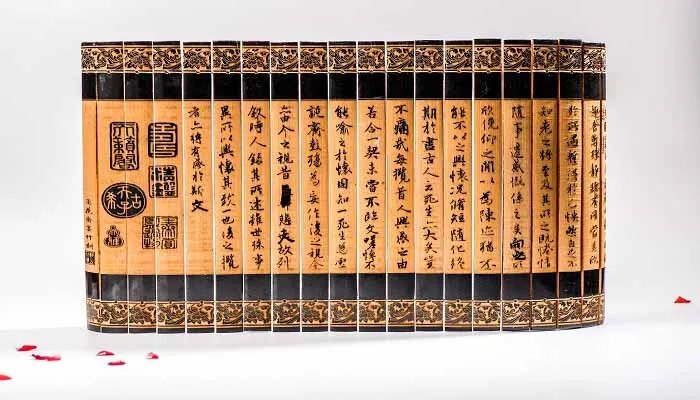 韦编三绝中韦是什么意思