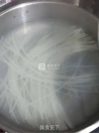 砂锅米线