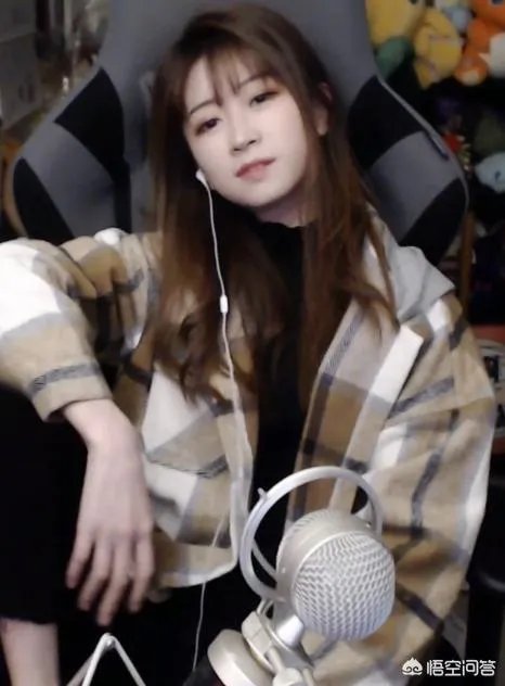 Dota Ti9开战后,亮点竟然在解说身上,她会成为DOTA比赛最火的女解说吗?