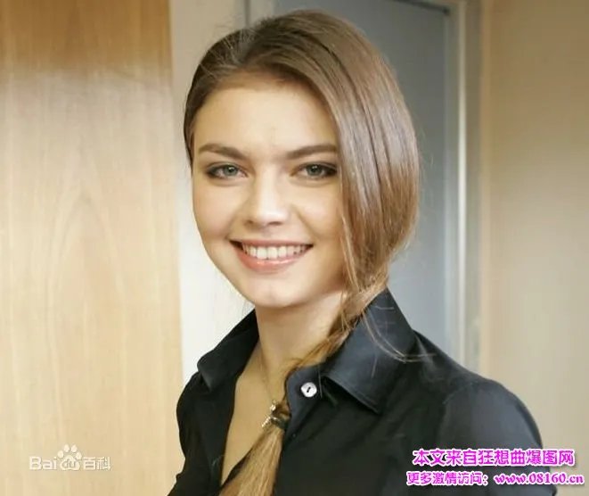 普京新娶的现任妻子卡巴耶娃照片 普京有几个孩子女儿