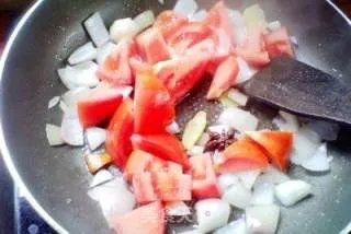 蕃茄牛肉饭