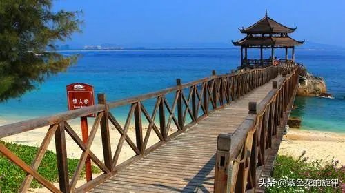 三亚哪里适合下海