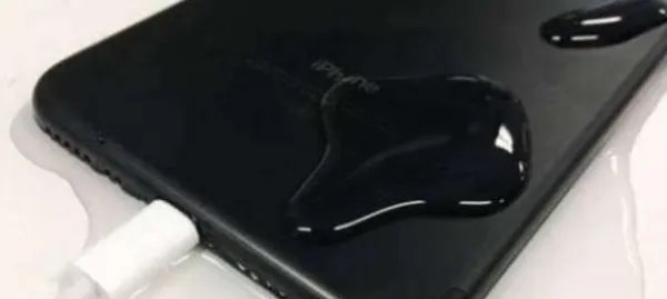 手机进水开不了机怎么办