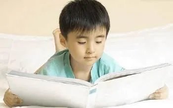 儿童听故事好还是阅读好?