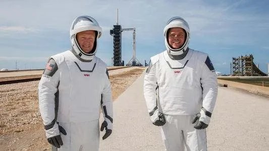 美国Space X星舰原型机试验时发生爆炸!这是怎么回事?