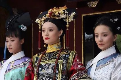 清朝的花盆底鞋到底是什么 清朝妃子都穿这样的鞋子吗
