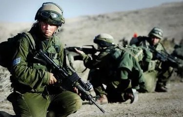 为什么以色列士兵戴的帽子是没有固定形状的？
