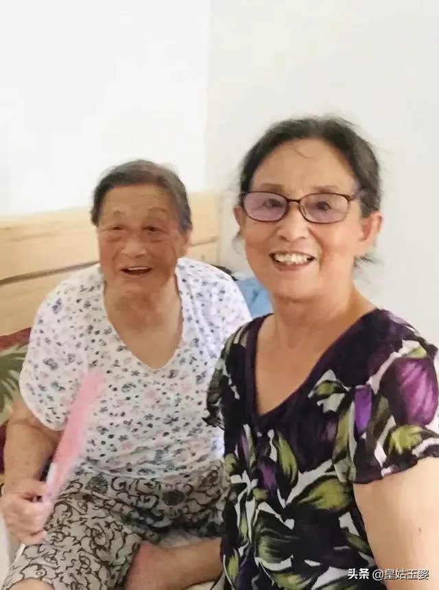 谁有自己妈妈年轻时候的照片,敢不敢晒一下?