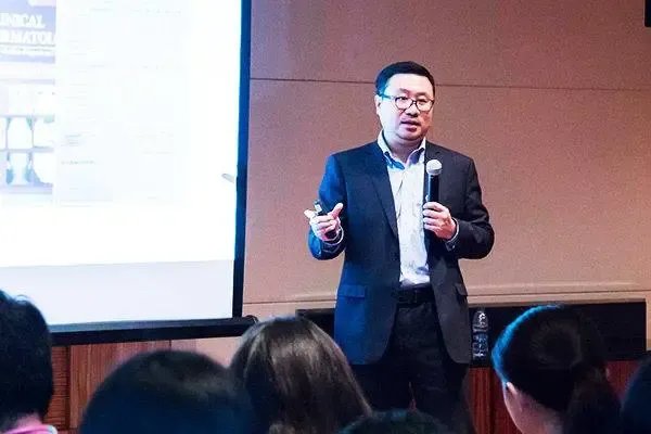 丁香医生、丁香园等系列账号被禁言,背后的原因是什么呢?