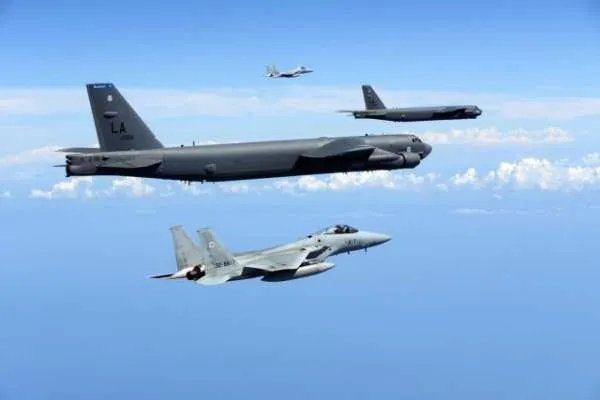 B-52轰炸机究竟有多大?