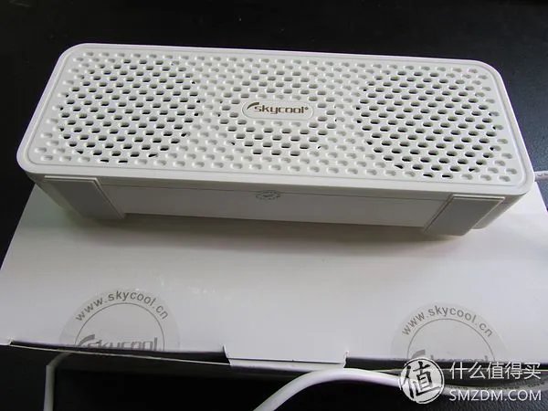 白菜skycool 天酷 有线小音箱 拆解