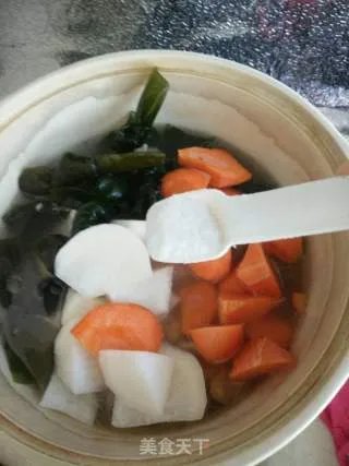 海带萝卜排骨汤