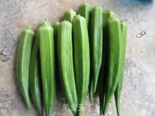 白灼秋葵