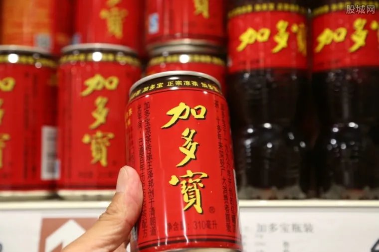 陈鸿道为什么被通缉 陈鸿道外逃犯什么罪