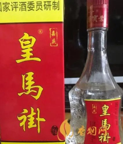 白酒黄马褂多少度?热度引领口感的迷人之处