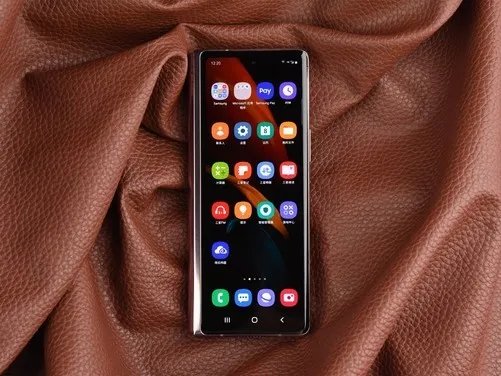 三星Galaxy Z Fold2采用康宁大猩猩玻璃Victus