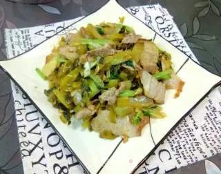 酸菜炒肉