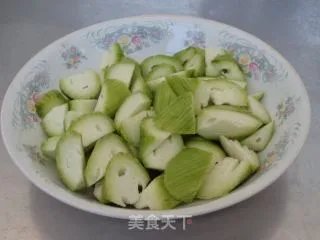 番茄丝瓜鸡蛋汤