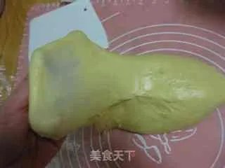 巨蛋面包