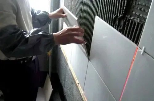新铺瓷砖怎么清洗