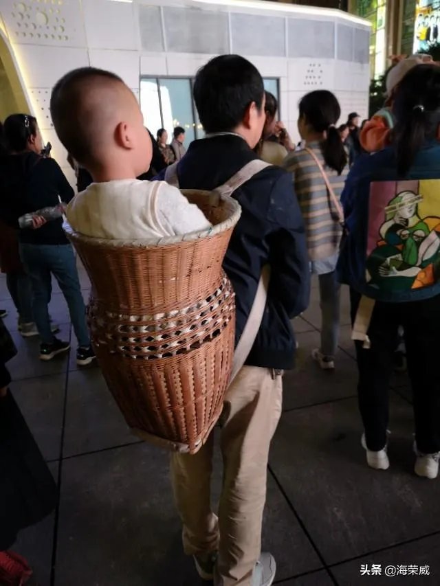 重庆哪里的步行街最好耍？人气最旺？