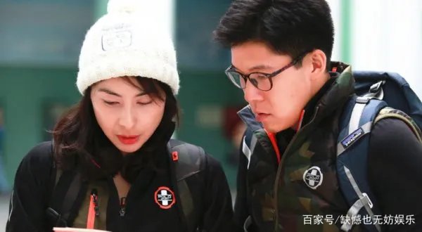 父亲霍震霆曝出霍启刚当年追求郭晶晶的缘由，究竟是因为什么呢