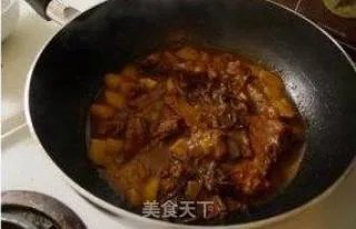 土豆炖排骨