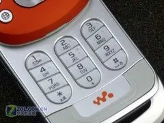 行货未动水货先降 欧版索爱W550小跳140