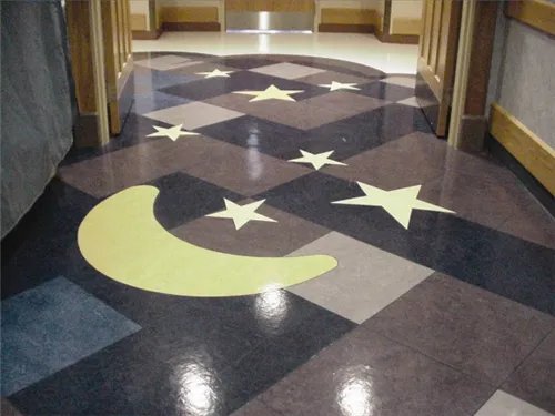 地板塑胶多少钱一平方 塑胶地板一般怎么铺