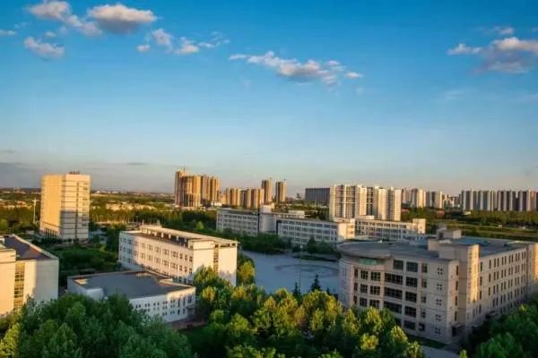 河北金融学院怎么样