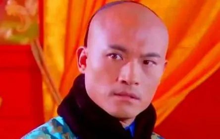 努尔哈赤最喜欢的儿子是谁？代善为什么没有登上皇位