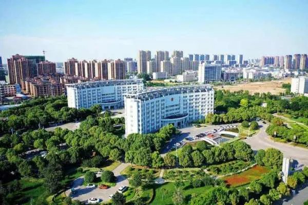 安徽省临泉县属于哪个市？