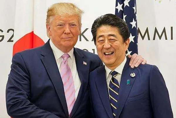 日本首相与副首相的职权范围分别是什么?两者有什么关系?
