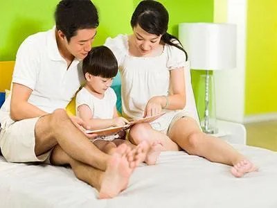 儿童听故事好还是阅读好？