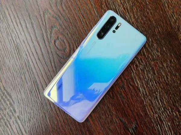 为什么华为Mate系列价格都那么贵?