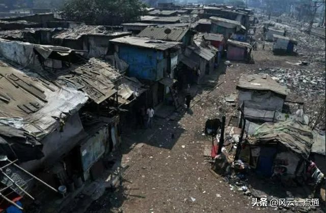 特朗普将访问印度,莫迪在机场沿途修遮挡贫民窟的隔离墙,你怎么看?