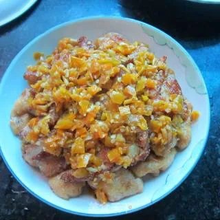 黄剁戚蒸米粉肉