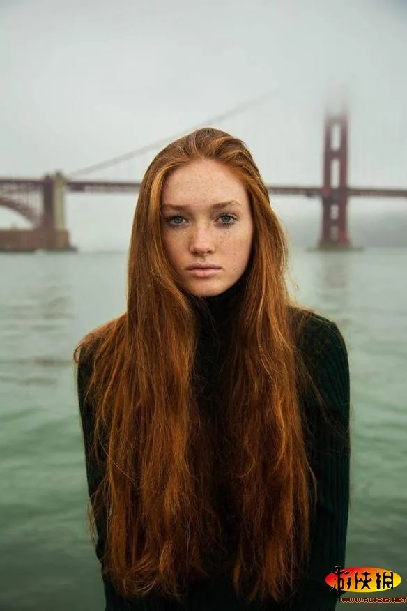 世界美女地图:罗马尼亚29岁女子穷游37国专拍正妹