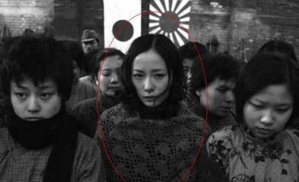 有没有人跟我一样觉得江一燕很漂亮的?