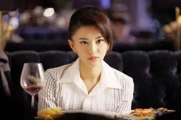 娱乐圈有哪些本来就长得很好看却还整容的明星?