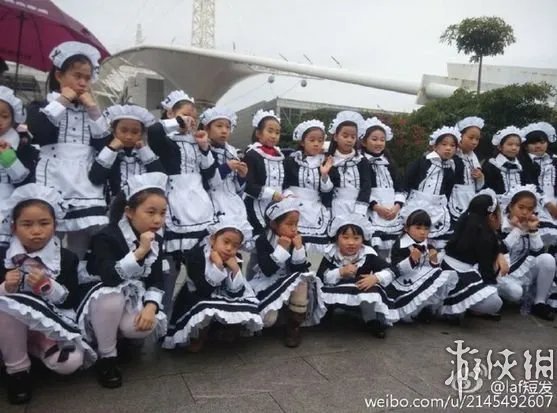 715名女仆聚会：拨动宅男心跳，制服诱惑魅力没法挡